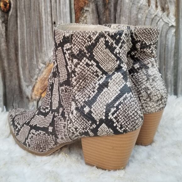 Snake Print Zip Ankle Boots Lulus x Matisse Spirit Size 7.5 Tan Synthetic Bootie - Picture 5 of 14